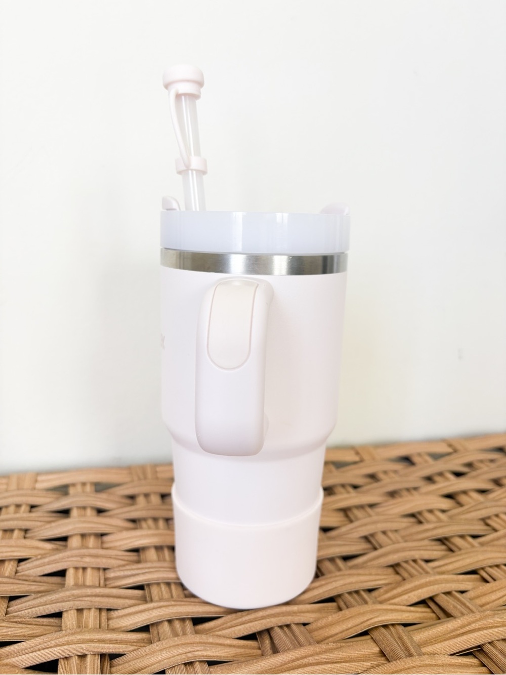Stanley The Quencher H2.0 Flowstate Tumbler - Rose Quartz 20 oz - Picture 2 of 11